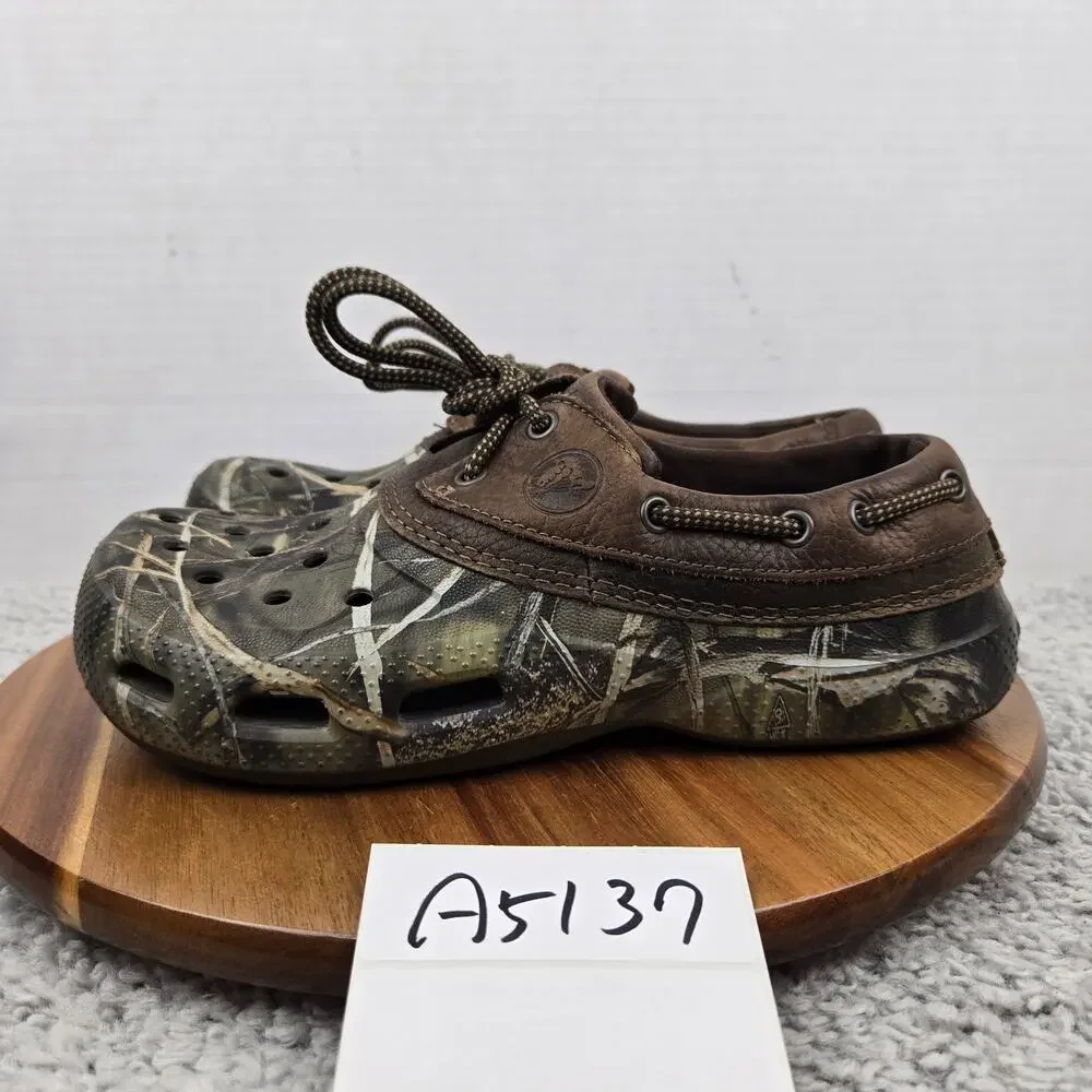 Crocs Mens 8 Camo Leather Islander Pitcrew Advantage Max-4 Realtree Comfort Clog